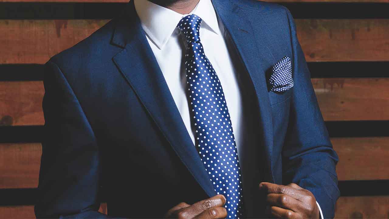 drycleaning-1280x720-guyinsuit